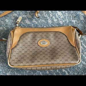VINTAGE Gucci Shoulder Purse